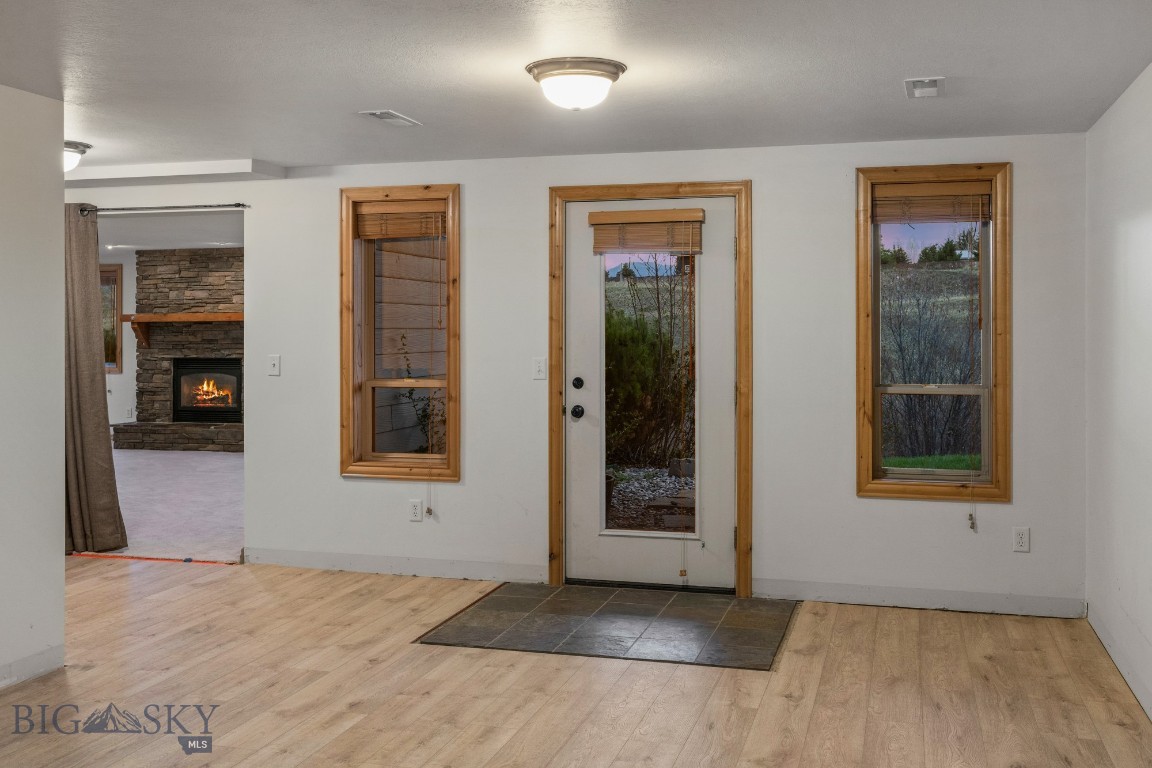 Bozeman, Montana 59715, United States, 4 Bedrooms Bedrooms, ,4 BathroomsBathrooms,Residential,Pending,59102