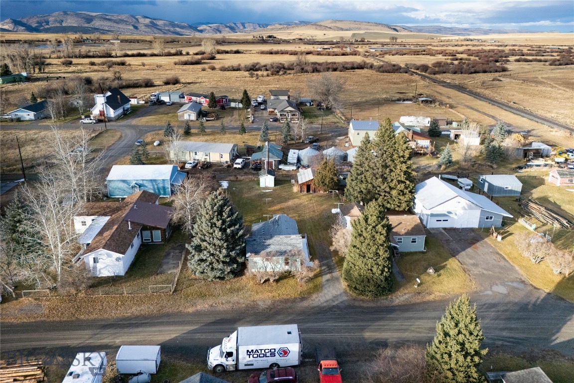 Harrison, Montana 59735, United States, 2 Bedrooms Bedrooms, ,1 BathroomBathrooms,Residential,Pending,28882