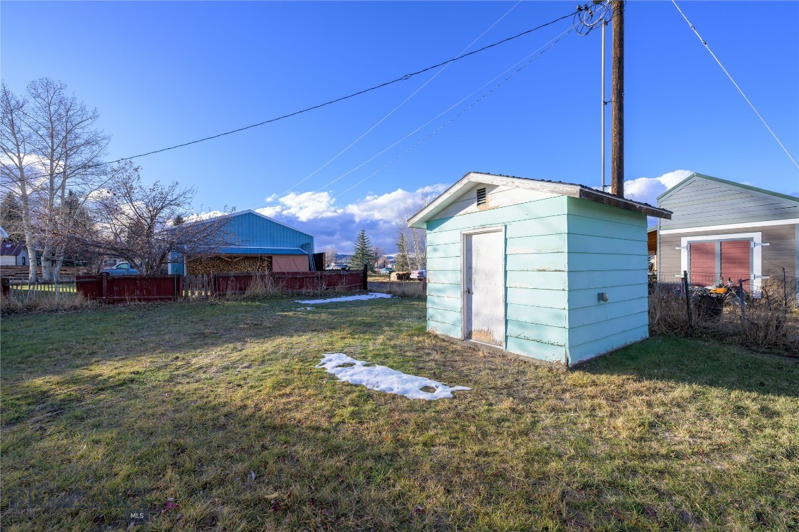 Harrison, Montana 59735, United States, 2 Bedrooms Bedrooms, ,1 BathroomBathrooms,Residential,Pending,28882