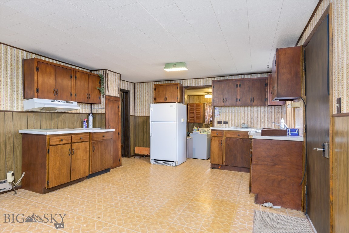 Harrison, Montana 59735, United States, 2 Bedrooms Bedrooms, ,1 BathroomBathrooms,Residential,Pending,28882