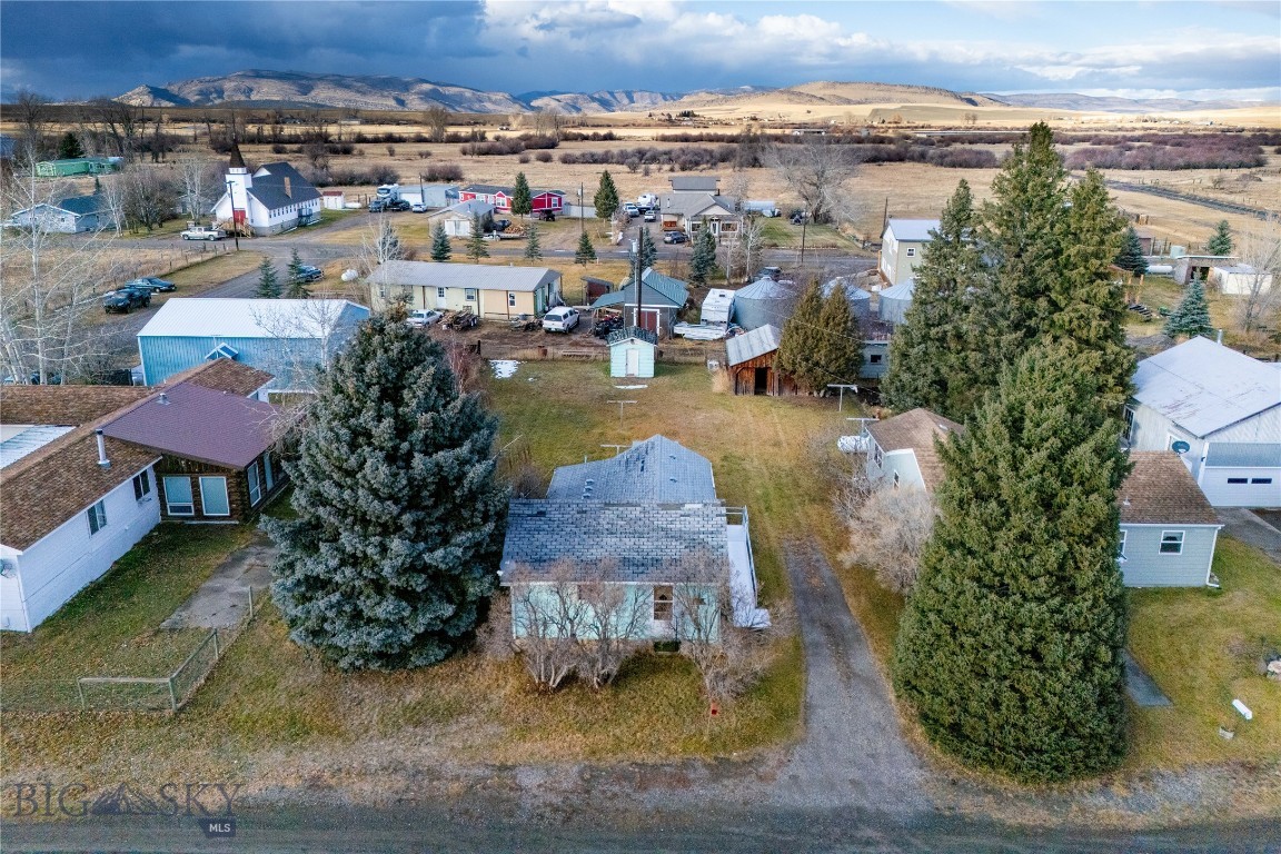 Harrison, Montana 59735, United States, 2 Bedrooms Bedrooms, ,1 BathroomBathrooms,Residential,Pending,28882