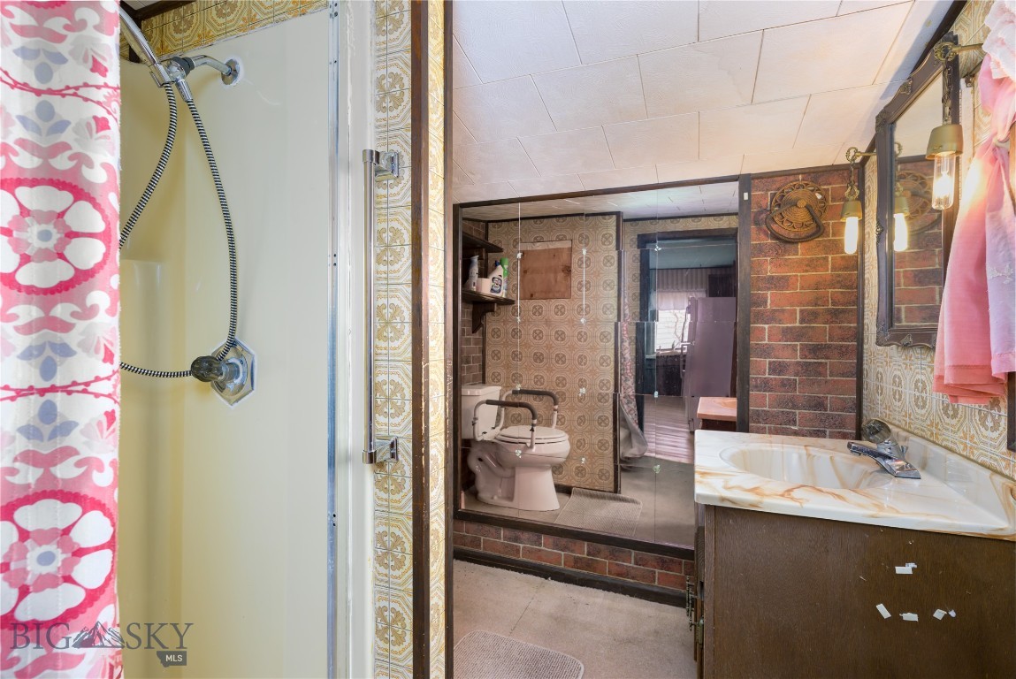 Harrison, Montana 59735, United States, 2 Bedrooms Bedrooms, ,1 BathroomBathrooms,Residential,Pending,28882