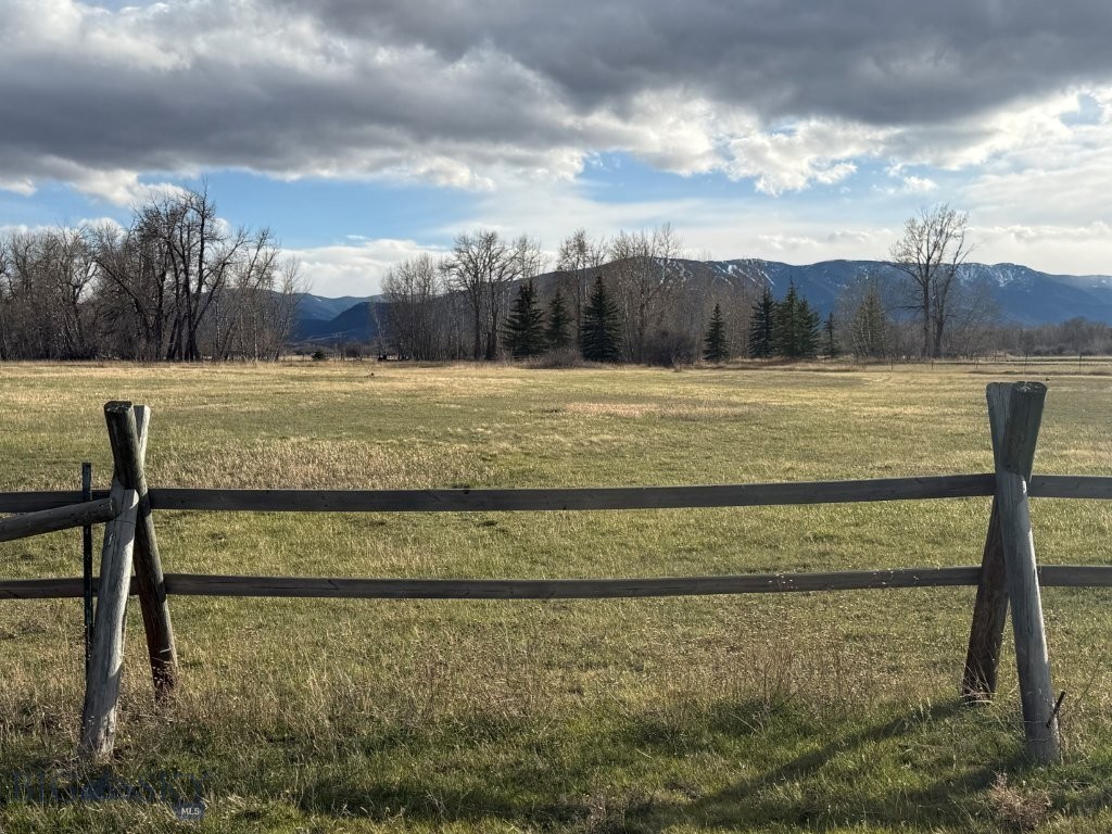 Rainbow Ranch - Land