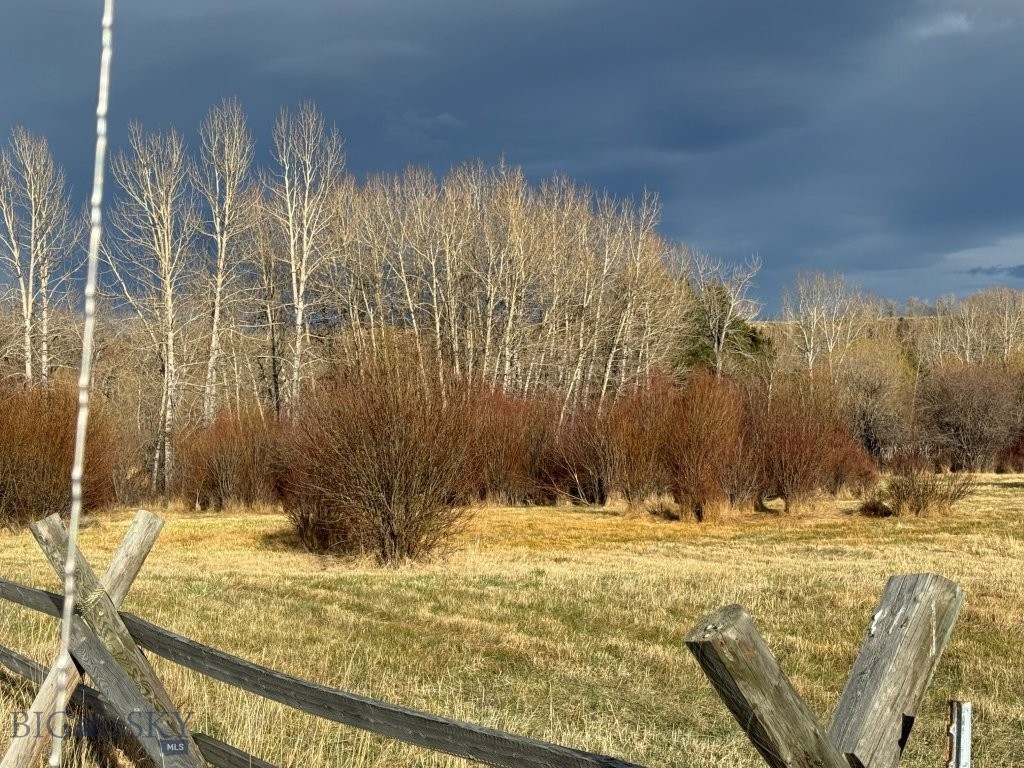 Rainbow Ranch - Land