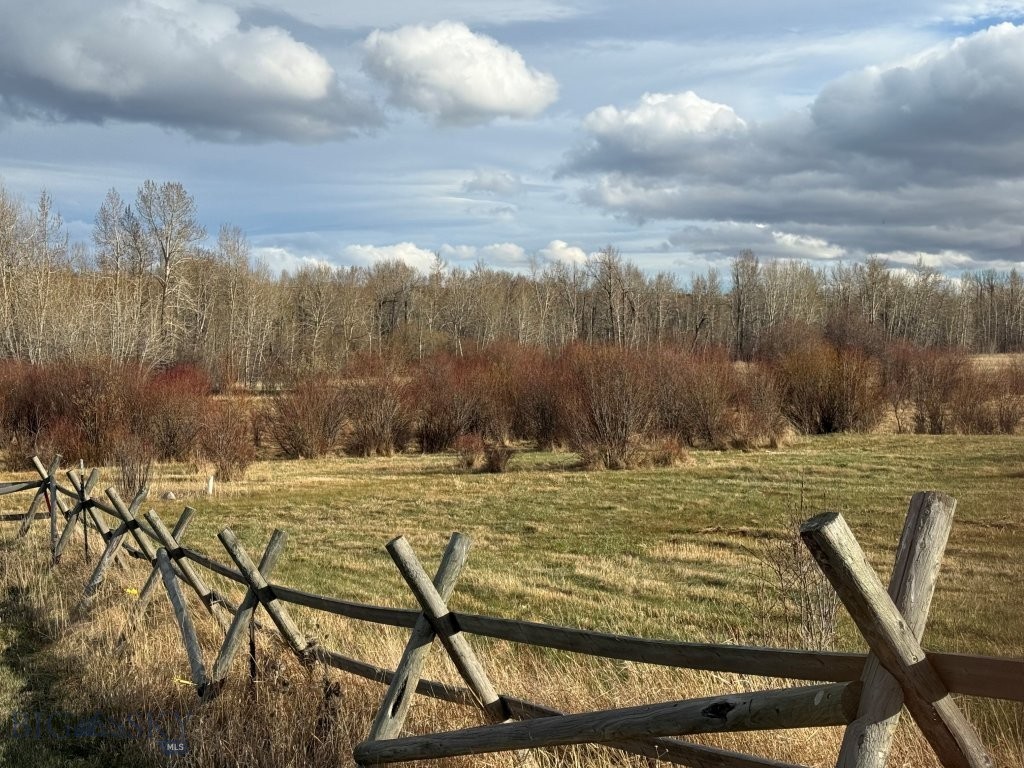 Rainbow Ranch - Land