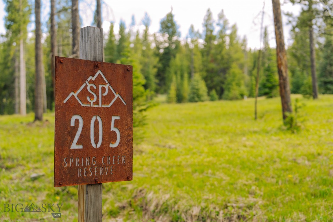 You don't want to miss this opportunity! This is an incredible 10.43 acre Spring Creek Reserve Ranch home site in Spanish Peaks Mountain Club. An amazing opportunity to create a Legacy property with a main house, guest house and a barn. This acreage has stunning views of the Spanish Peaks, Lone Peak and is approximately two miles to the Montage Hotel, Spanish Peaks Clubhouse, the new Aspire coming soon and Town Center is just minutes away. Enjoy world class amenities including a signature Tom Weiskopf 18 hole golf course, Tom's Ten Par 3, 10 hole golf course, ski access is close, as well as restaurants, bars, spa, bowling alley, all within the Spanish Peaks Clubhouse and Montage. An opportunity for a Golf Membership is available with purchase. Approval and funding of membership is due no later than closing on the property. Spanish Peaks Membership is required. Thank you for showing and please reach out with any questions.