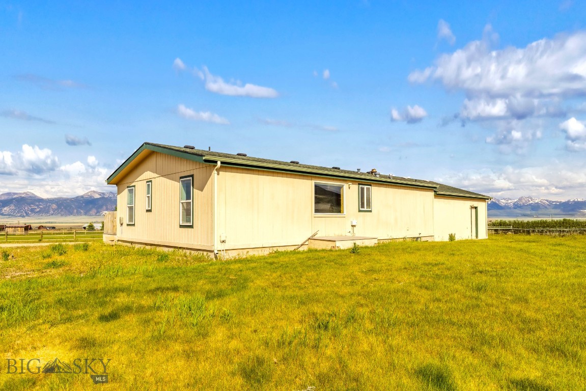 Shining Mountain Unit II - Residential