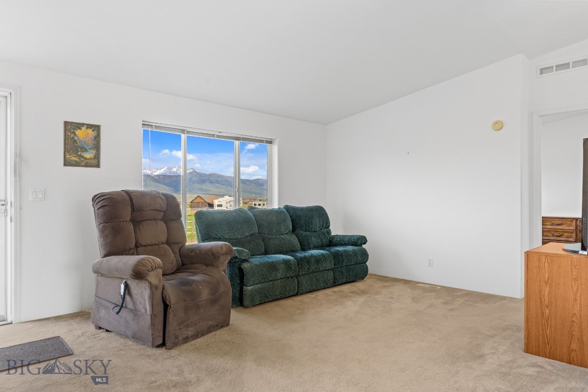 Shining Mountain Unit II - Residential