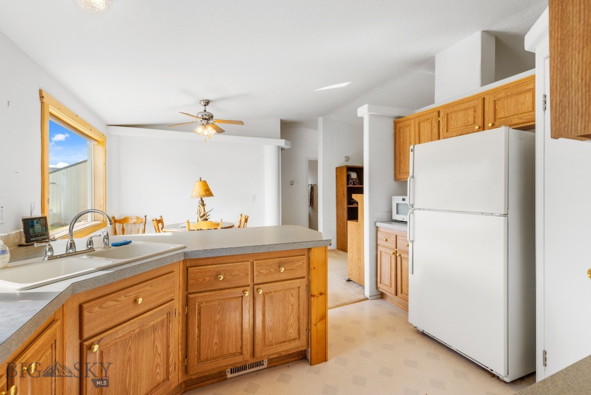 Shining Mountain Unit II - Residential