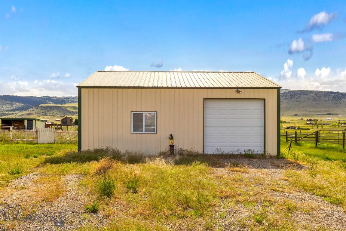 Shining Mountain Unit II - Residential