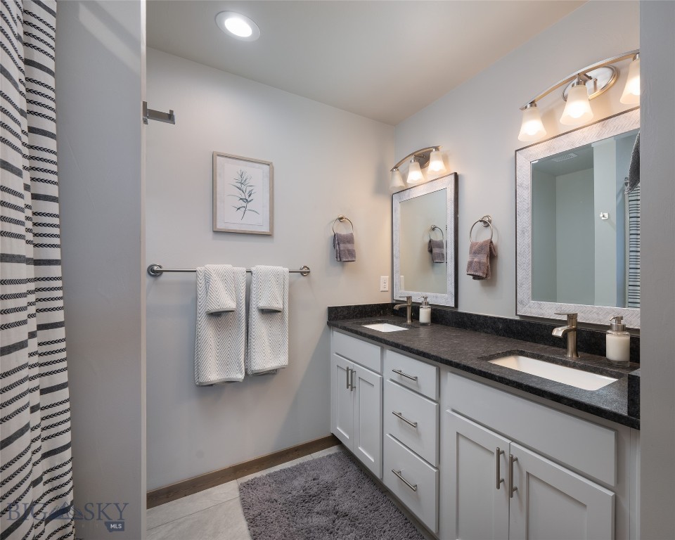 Cloverleaf Meadows - Residential