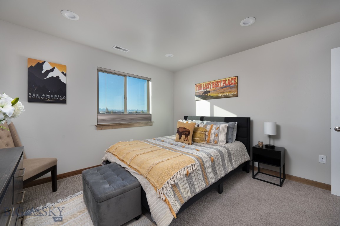 Cloverleaf Meadows - Residential