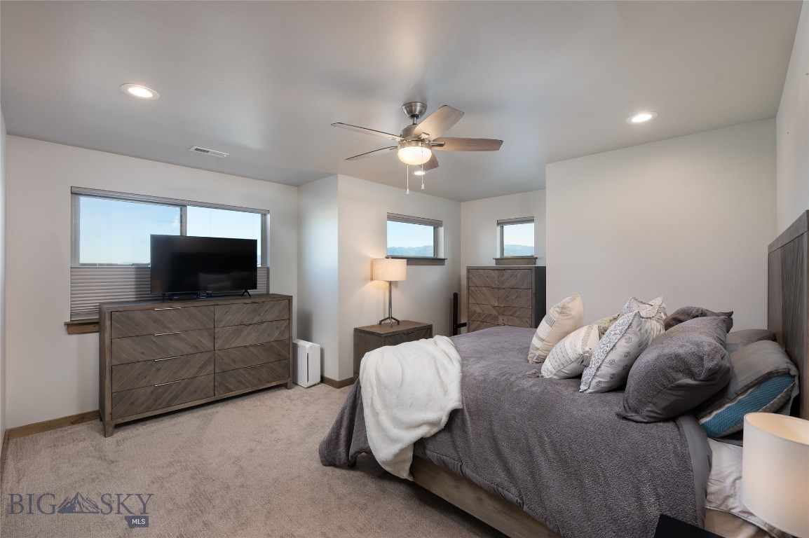 Cloverleaf Meadows - Residential