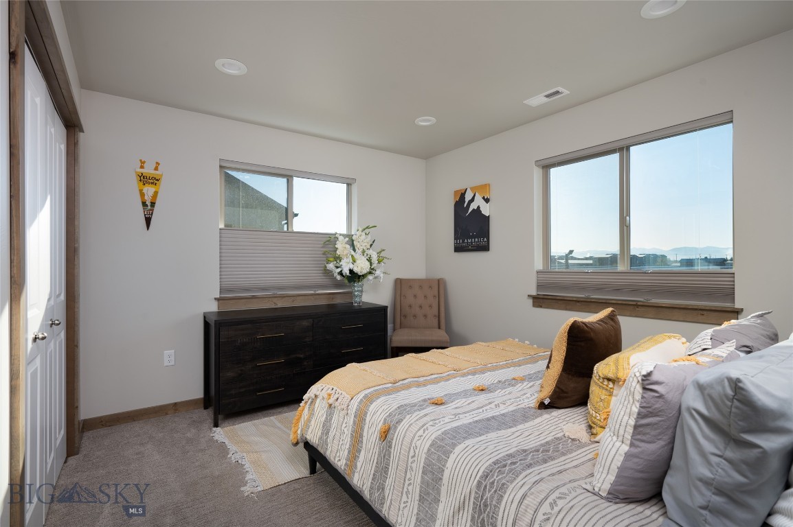 Cloverleaf Meadows - Residential