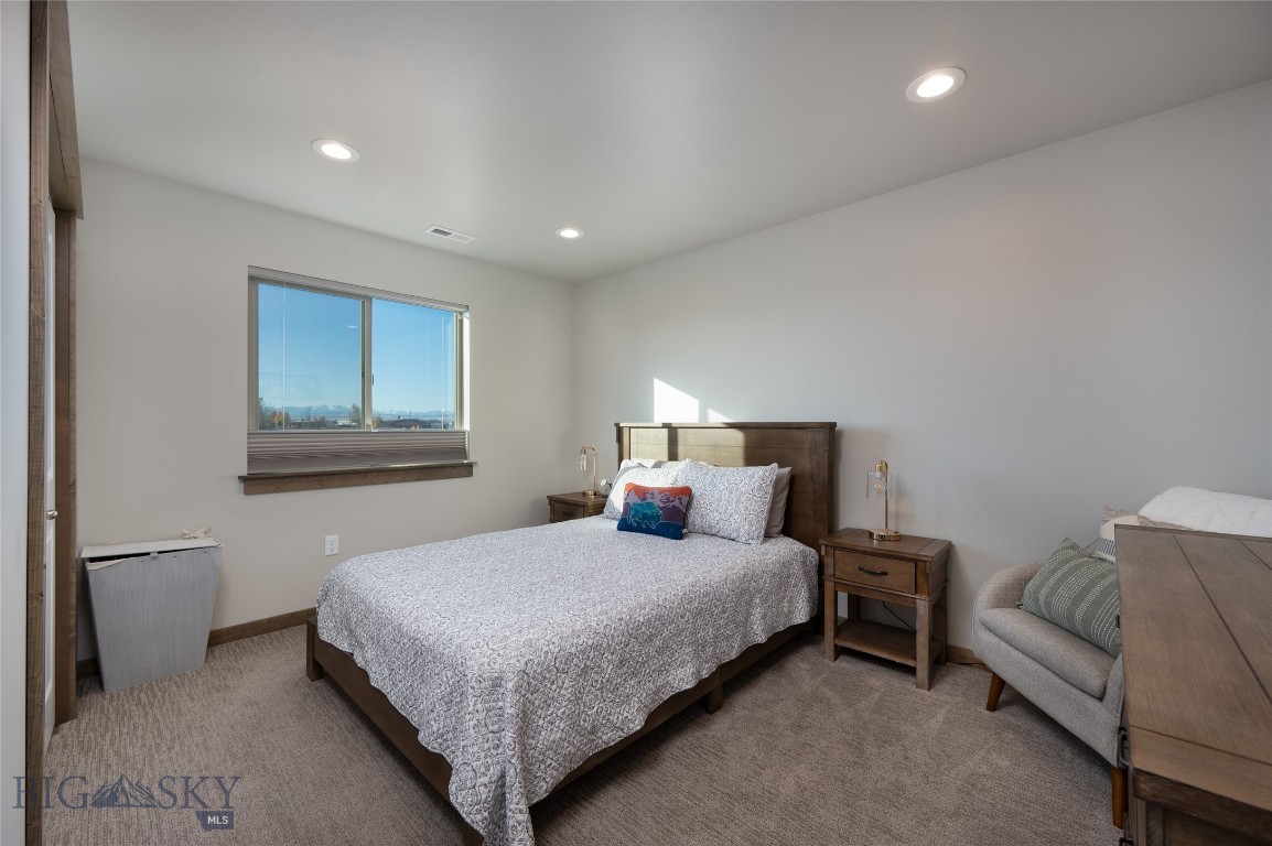 Cloverleaf Meadows - Residential