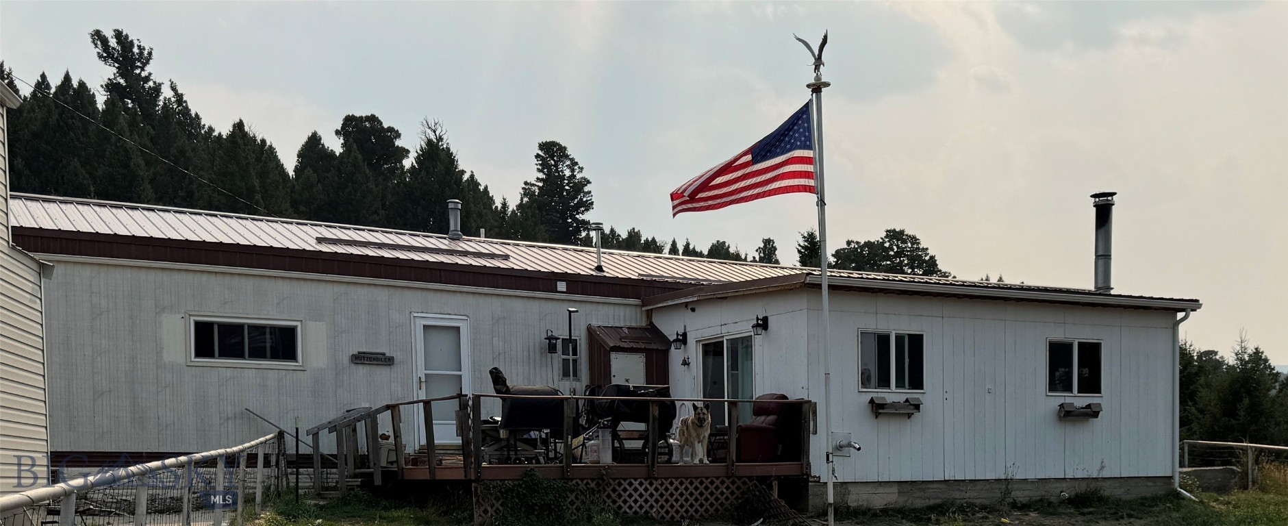 10 Forest Road South