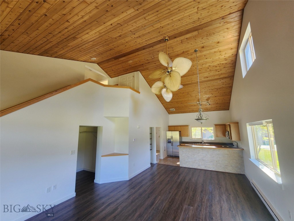 70 Candlelight Meadow Drive