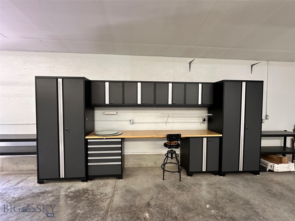 Shining Mountain Unit I - Residential
