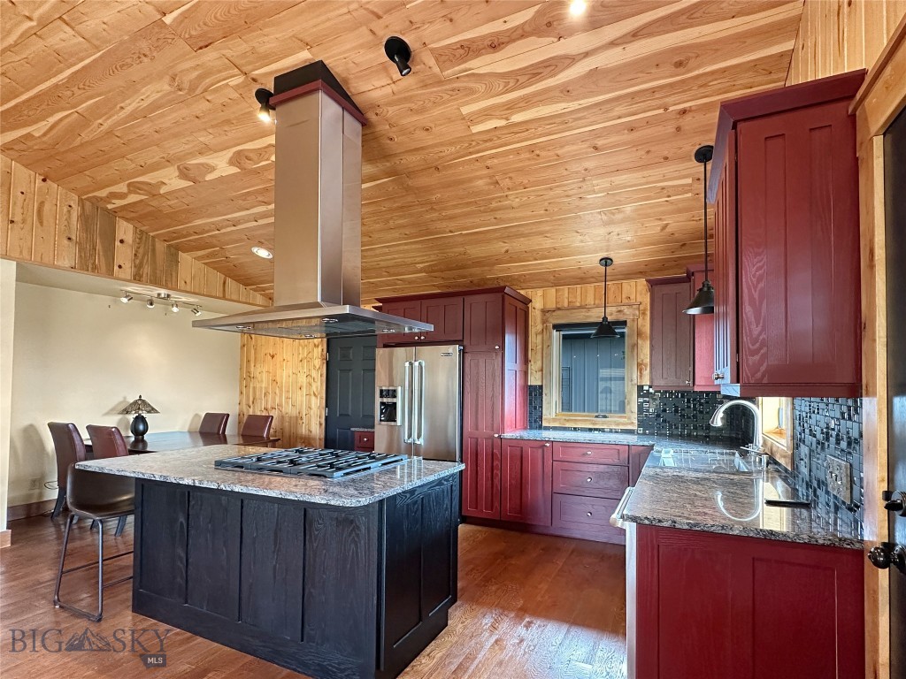 Shining Mountain Unit I - Residential