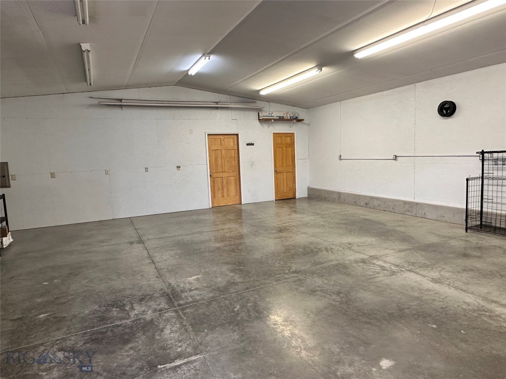 Shining Mountain Unit I - Residential