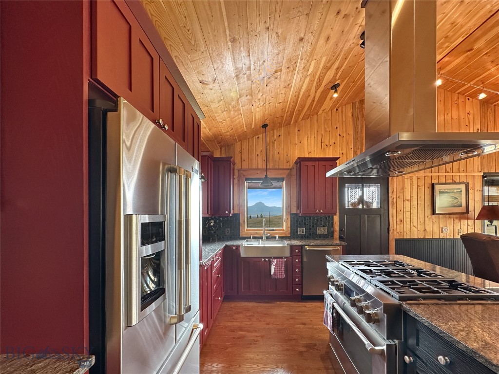 Shining Mountain Unit I - Residential