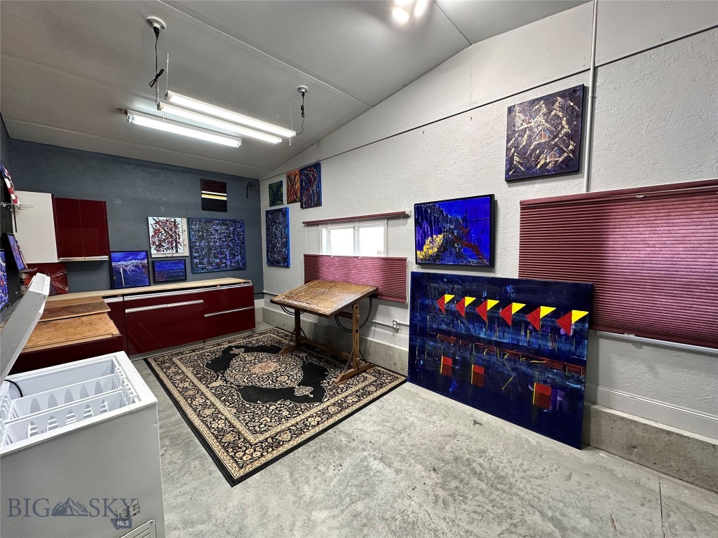 Shining Mountain Unit I - Residential