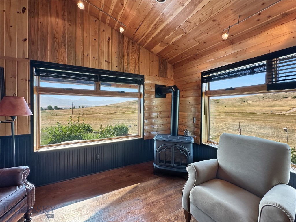 Shining Mountain Unit I - Residential