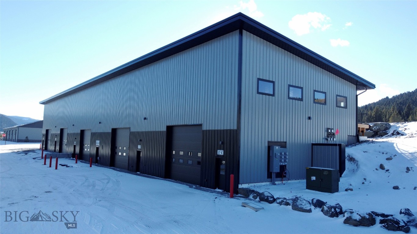 17 Blacksmith Loop A,B,C,D,E