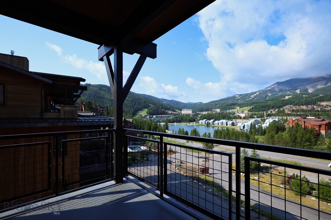 Mountain Lake Condos - Residential