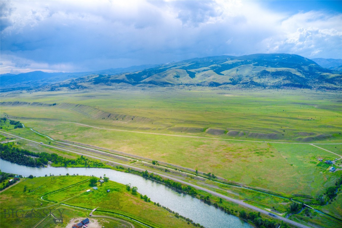 NHN Old Yellowstone Trail North N