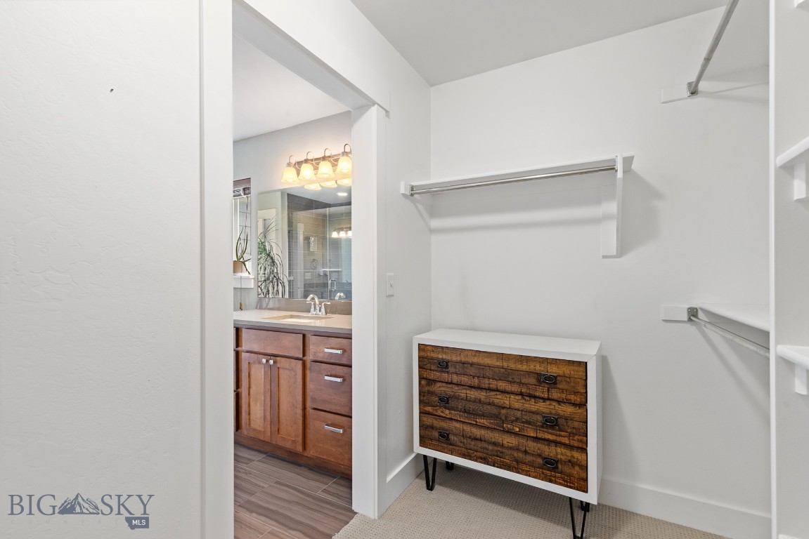 Bozeman, Montana 59718, United States, 3 Bedrooms Bedrooms, ,3 BathroomsBathrooms,Residential,Contingent,99959