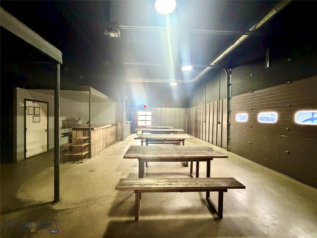 315 E Railroad Street