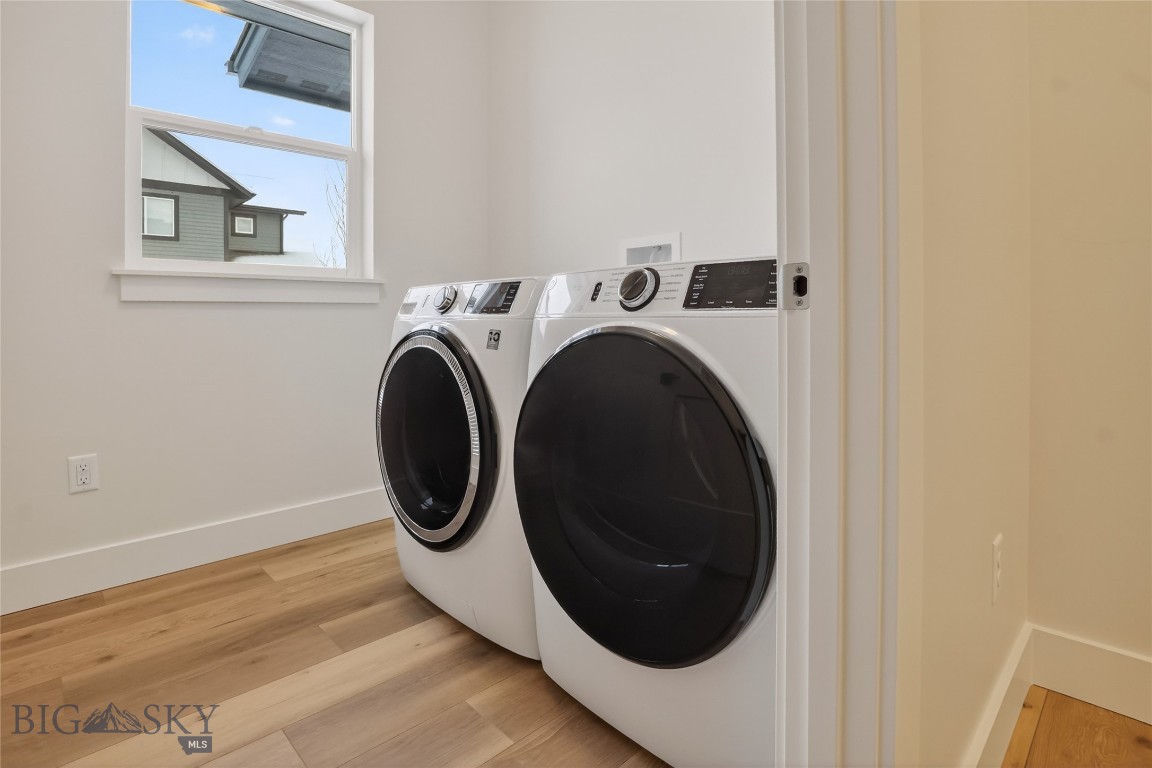 The Lakes at Valley West - Residential