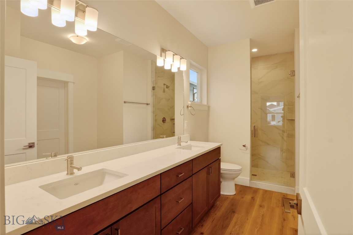 The Lakes at Valley West - Residential