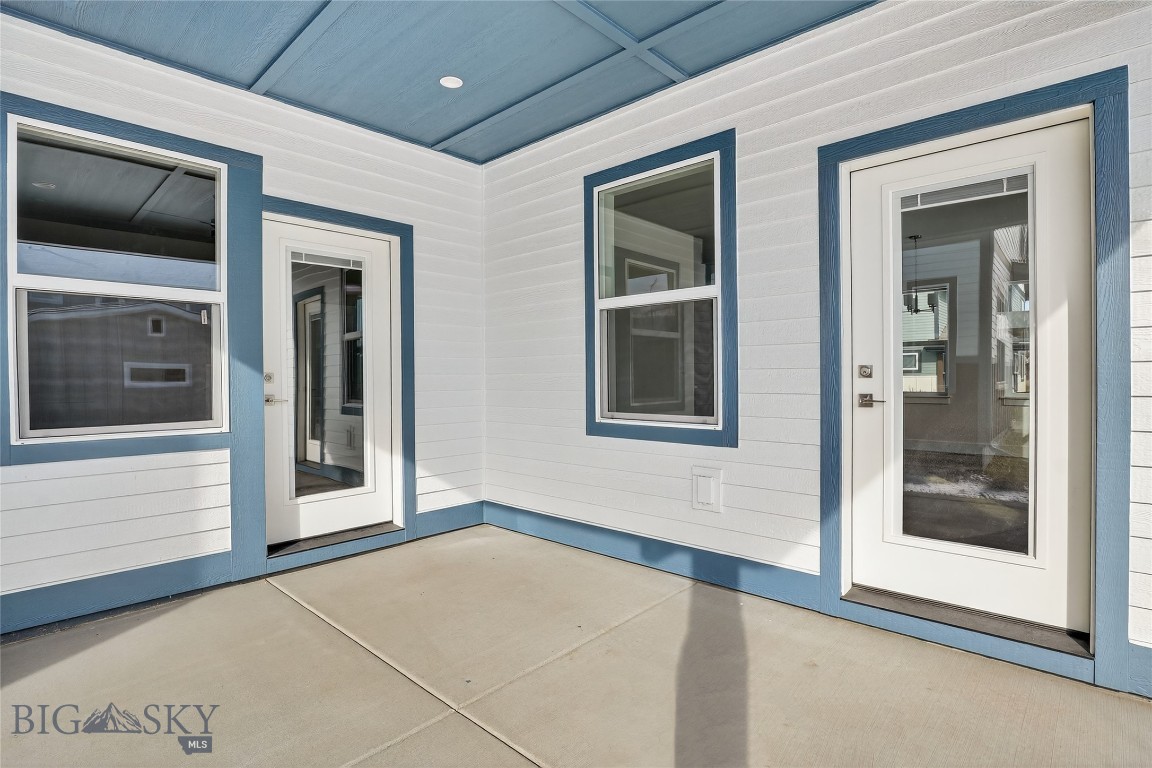 The Lakes at Valley West - Residential