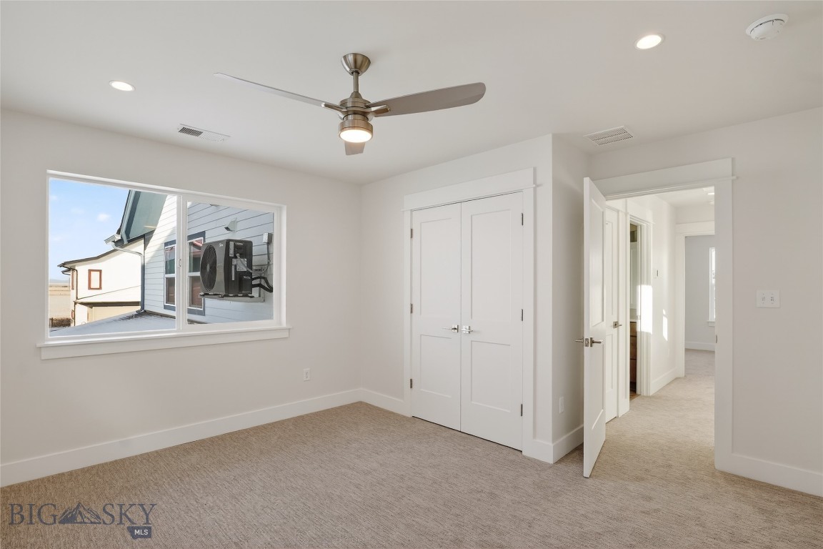 The Lakes at Valley West - Residential