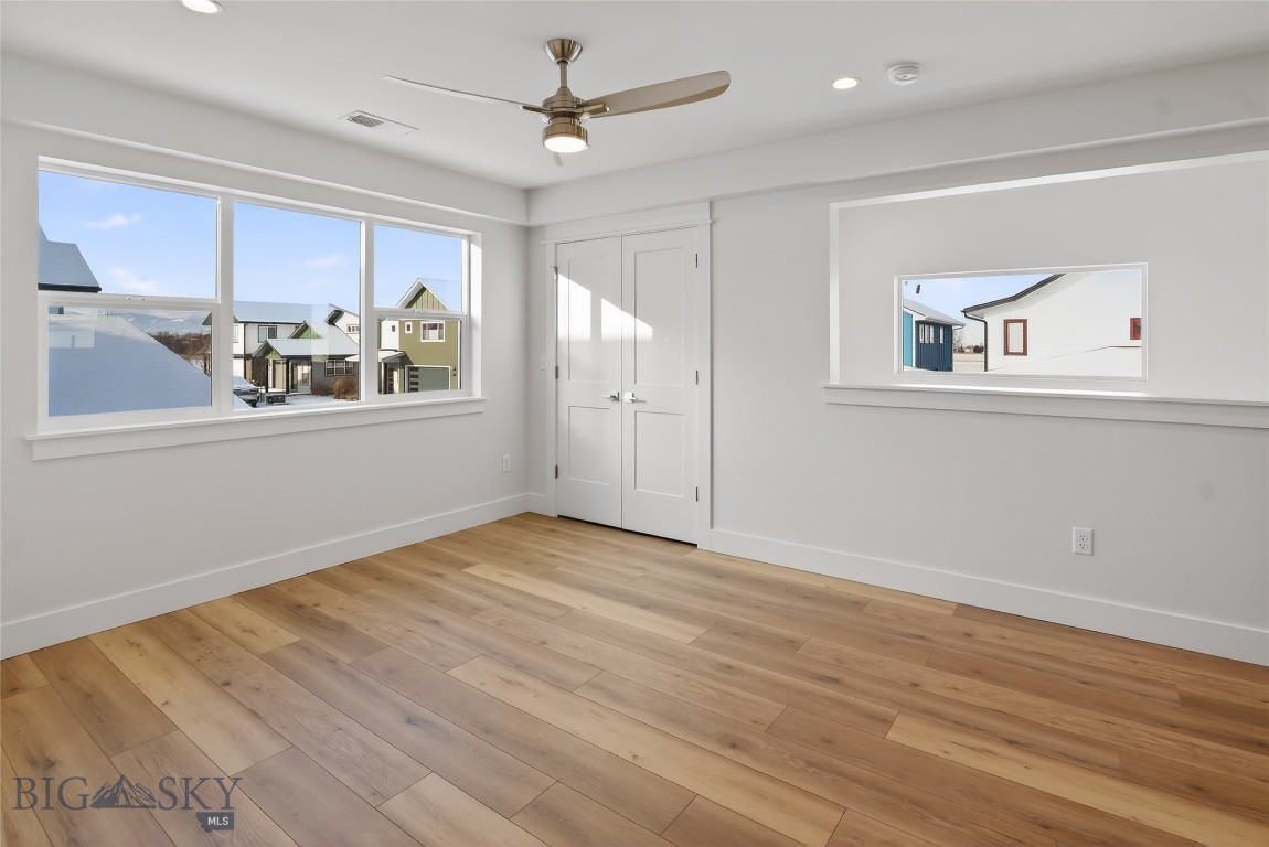 The Lakes at Valley West - Residential