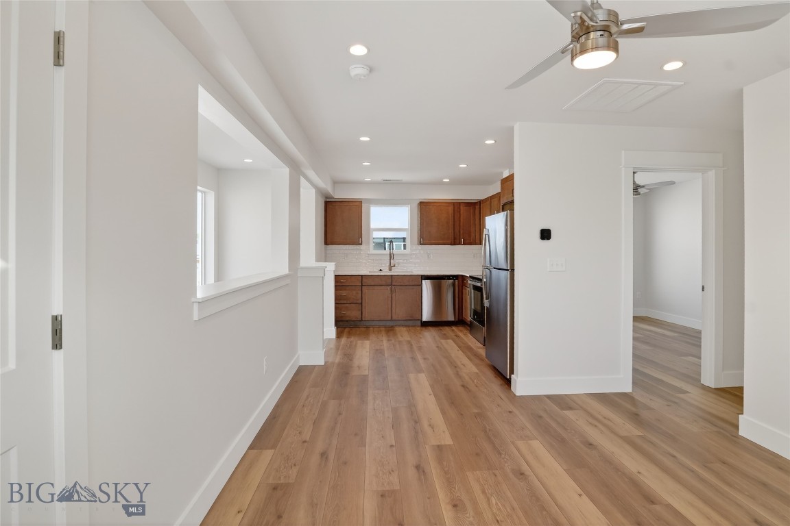 The Lakes at Valley West - Residential