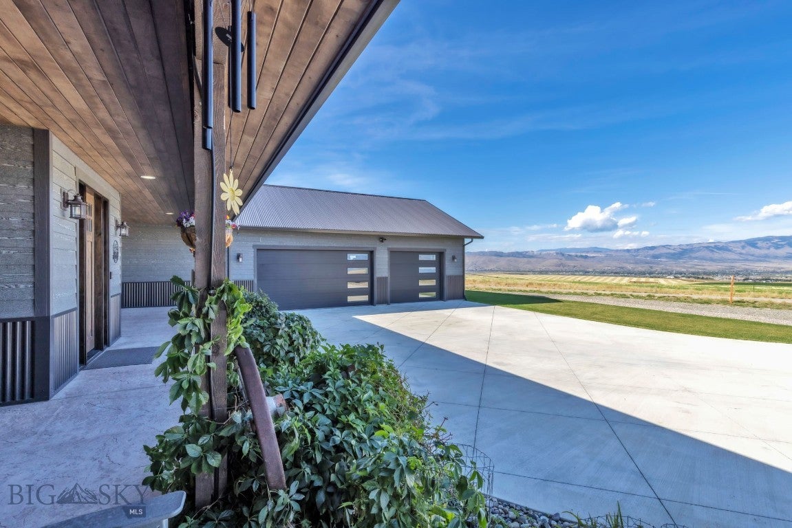 35 Skyview Lane