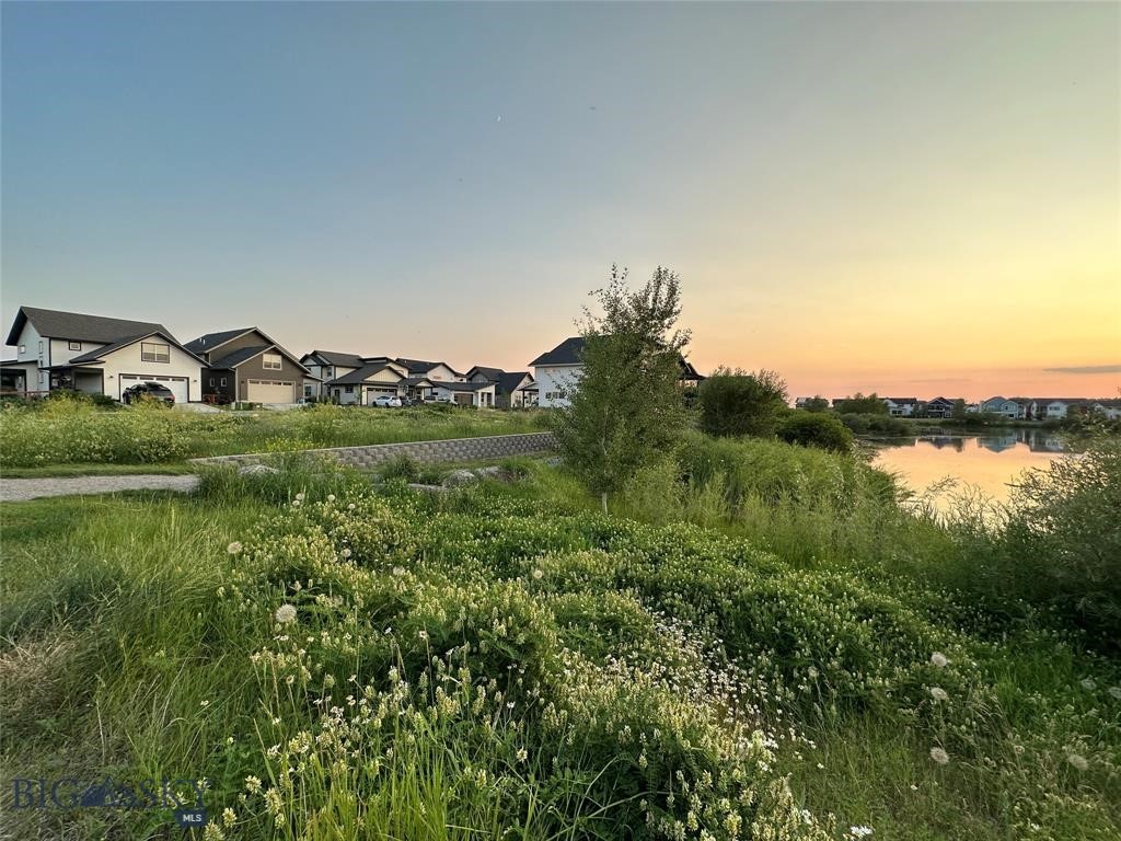 The Lakes at Valley West - Land