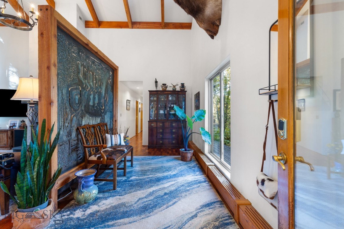 293 S Meadow Creek Road