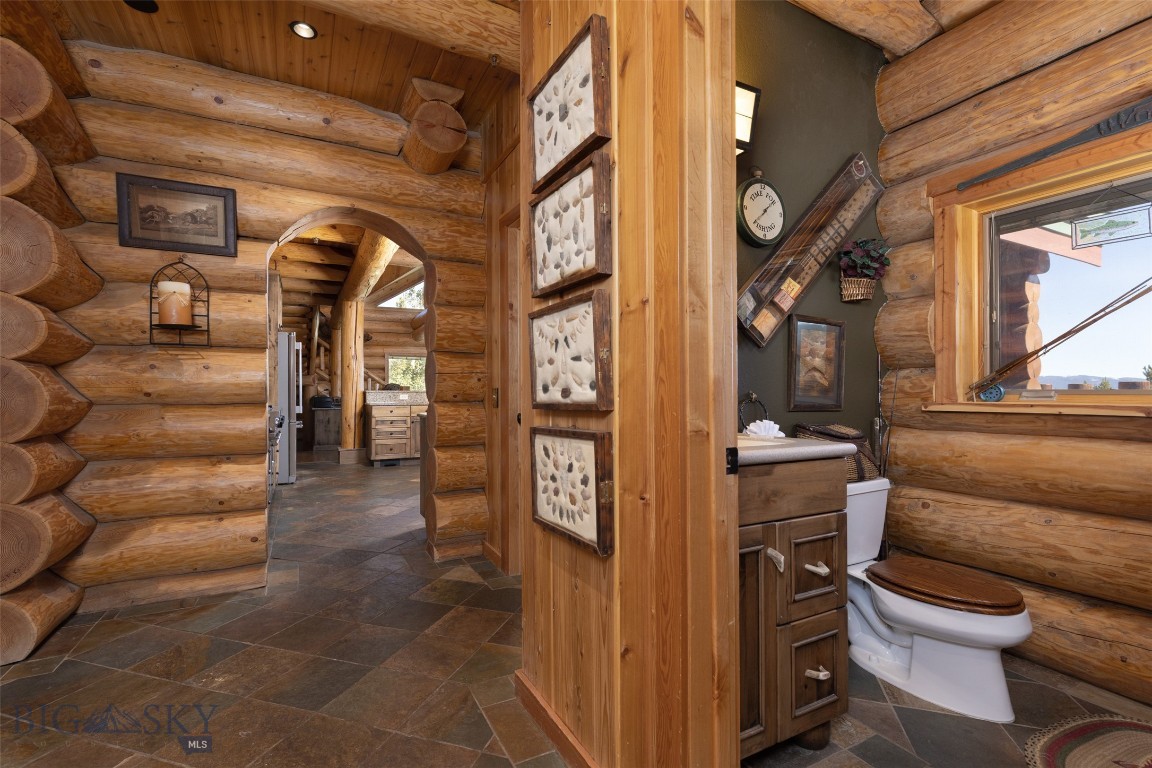 Diamond Hitch Of Ski Moonlight - Residential