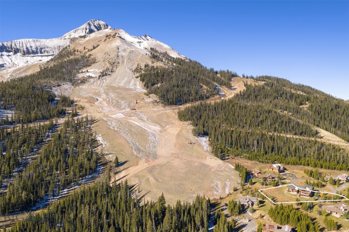 Diamond Hitch Of Ski Moonlight - Residential