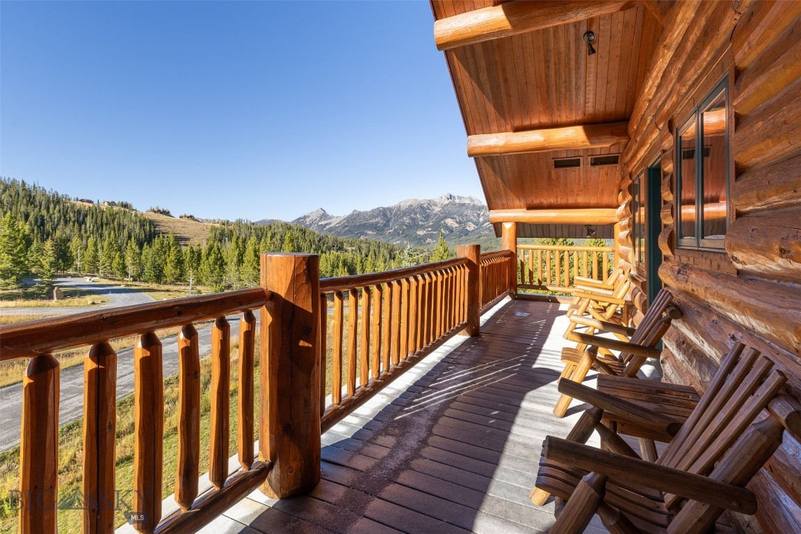 Diamond Hitch Of Ski Moonlight - Residential