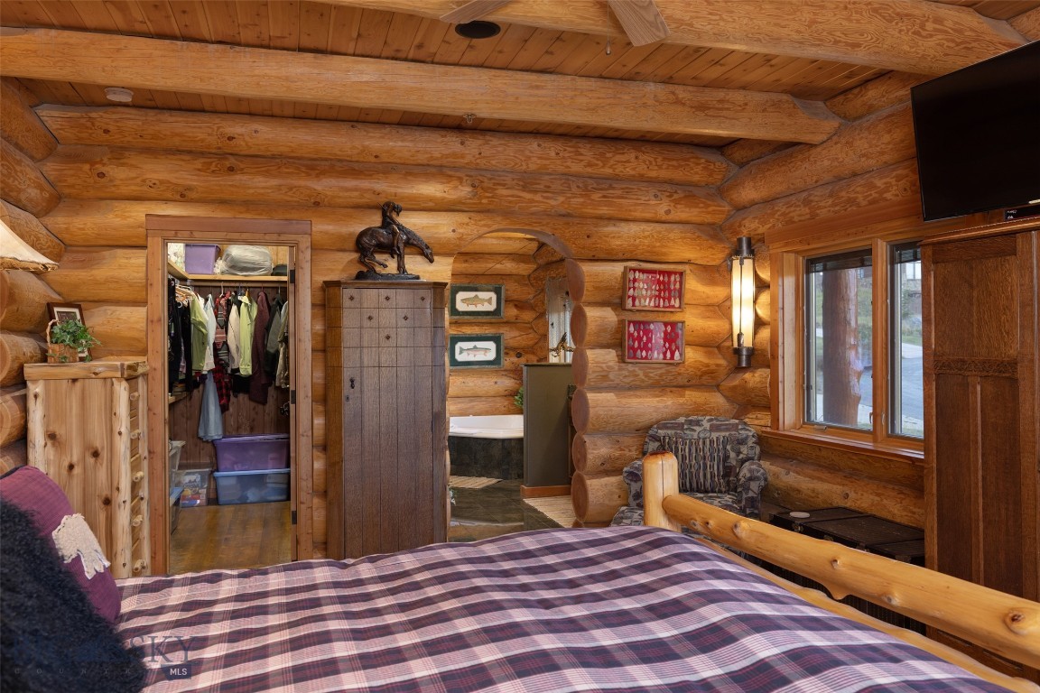 Diamond Hitch Of Ski Moonlight - Residential