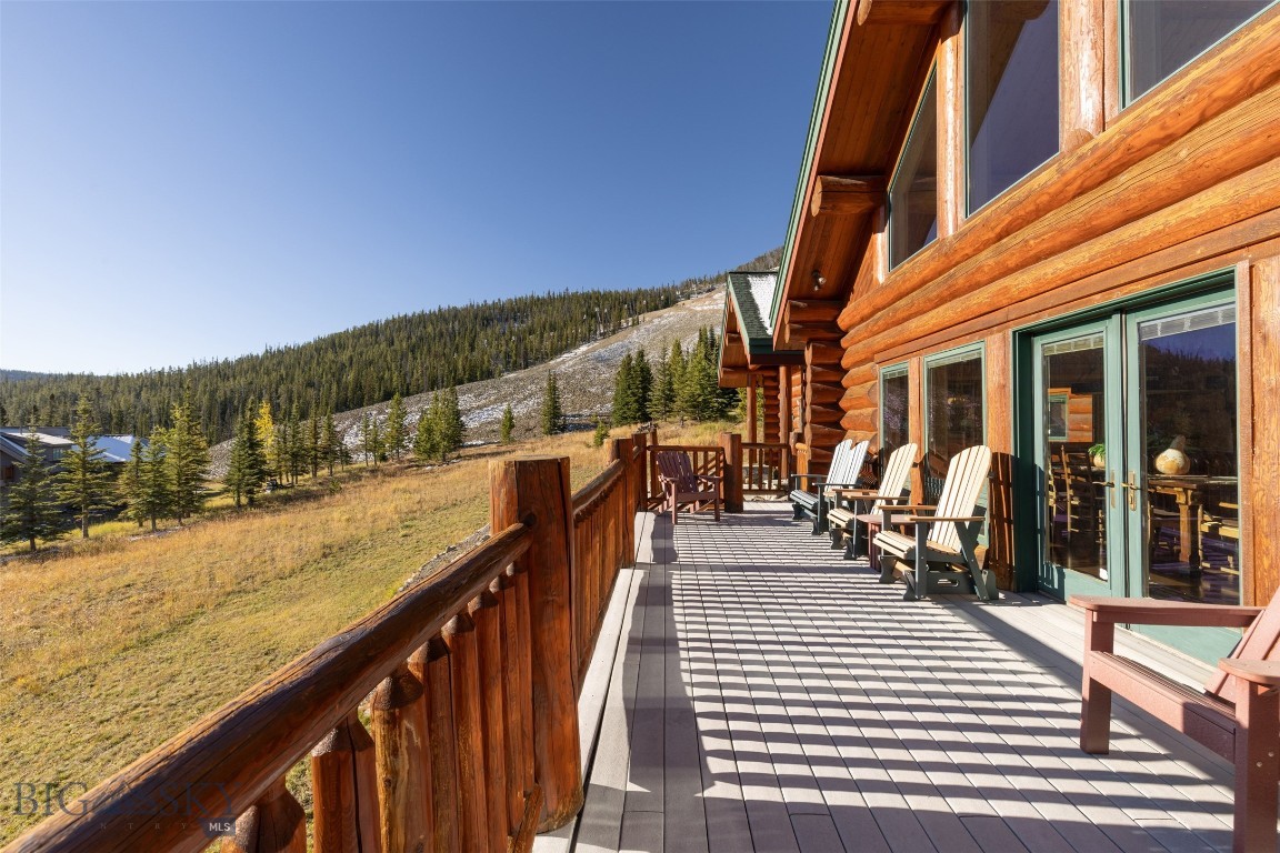 Diamond Hitch Of Ski Moonlight - Residential