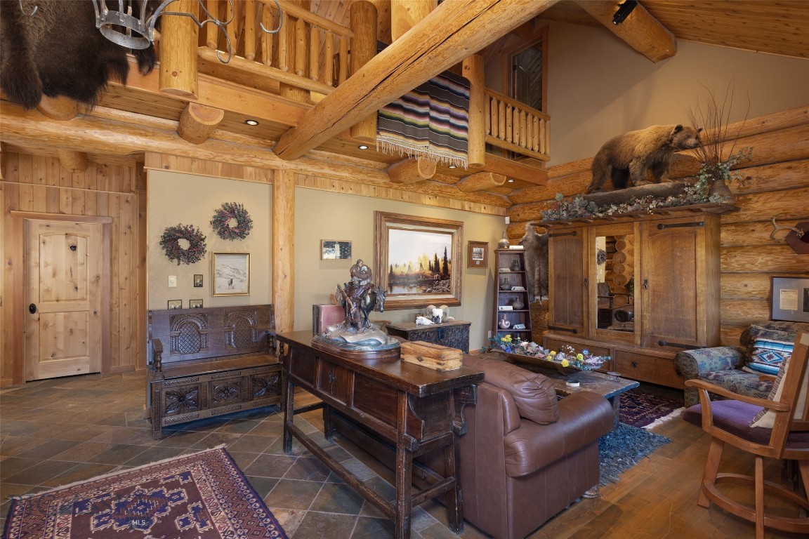 Diamond Hitch Of Ski Moonlight - Residential