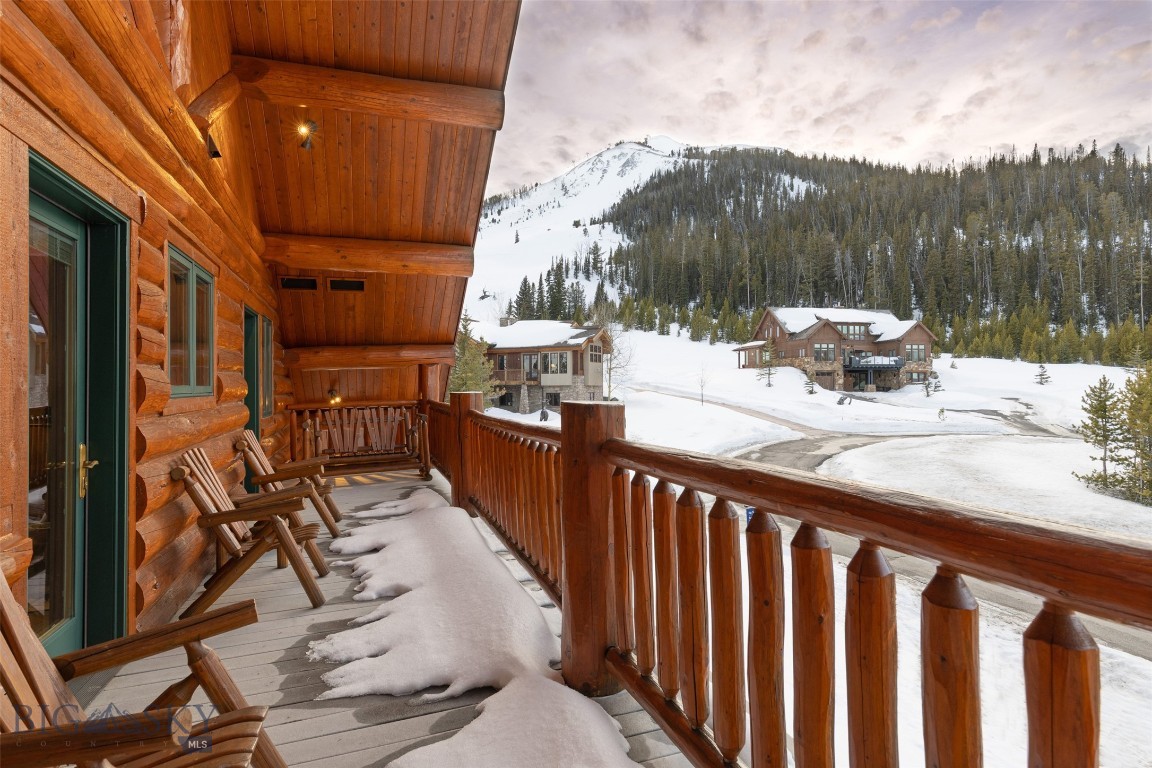 Diamond Hitch Of Ski Moonlight - Residential