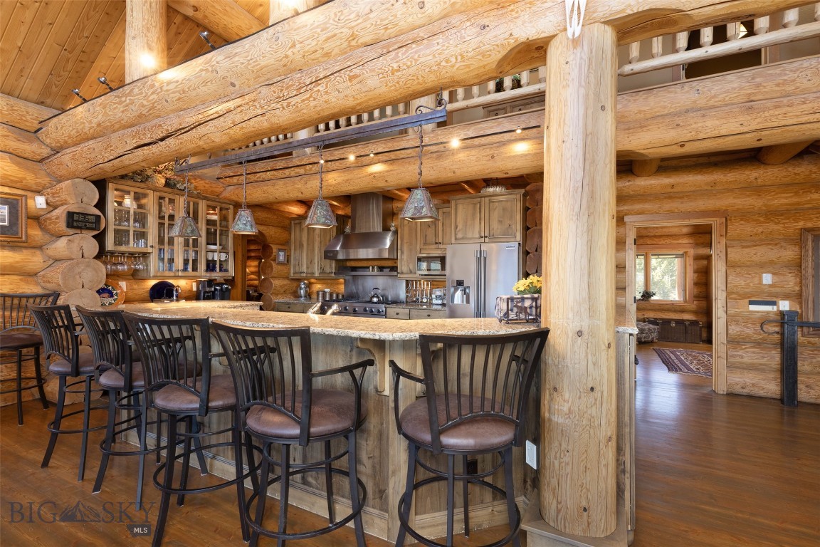 Diamond Hitch Of Ski Moonlight - Residential