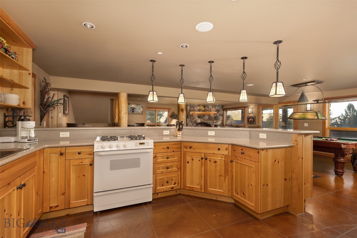 Diamond Hitch Of Ski Moonlight - Residential